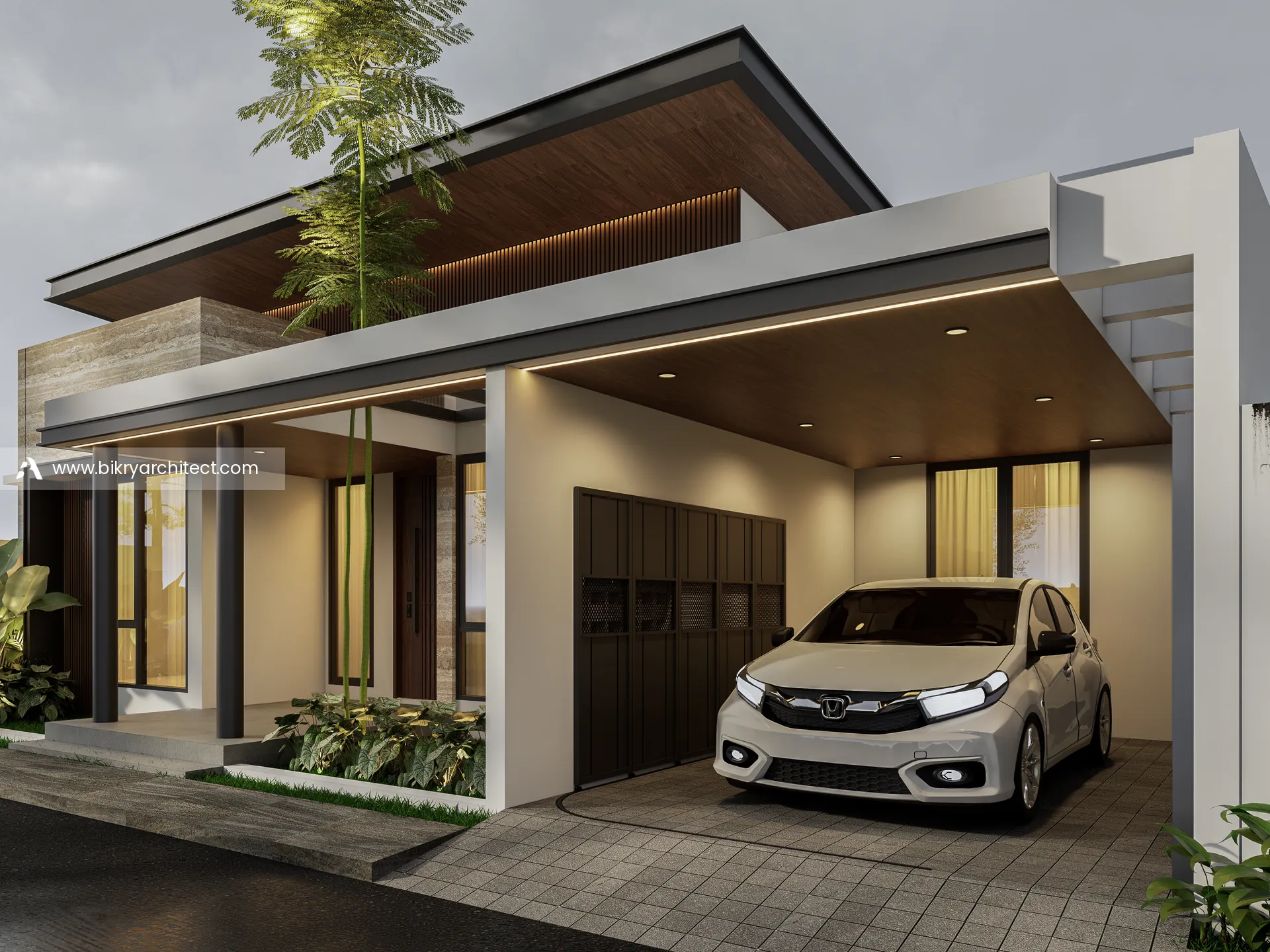 Carport rumah modern tropis dengan plafon kayu, pintu lipat kayu gelap, dan taman kecil